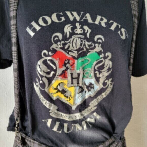 Harry Potter T Shirt & Skirt Set Women’s sz XL - Picture 4 of 11